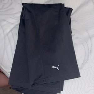 Dark grey puma capri work out leggings
